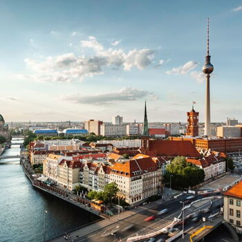 Die Stadt Berlin aus der Vogelperspektive als Referenz für Abrissprojekte in Berlin